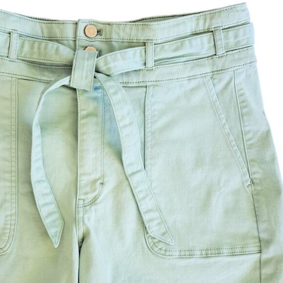 White House Black Market Extra High Rise 5" Short Mint Green Size 10 Belted - Picture 9 of 9